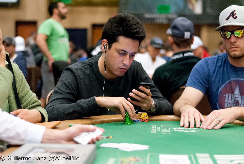 Triple corona poker