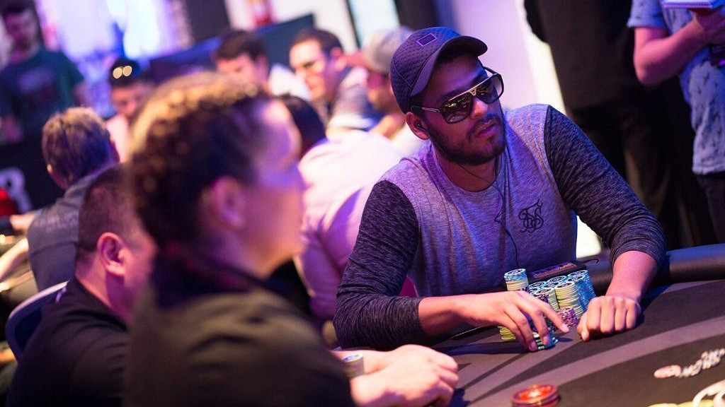 PokerStars mejora su oferta de torneos diarios y Vicent Boscà y Omar del Pino se benefician de ello