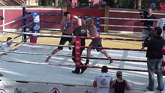 ElkY vs Veldhuis: el combate ElkY vs Veldhuis: el combate