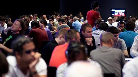 Estrellas Poker Tour Barcelona día 1A: hasta la bandera Estrellas Poker Tour Barcelona día 1A: hasta la bandera