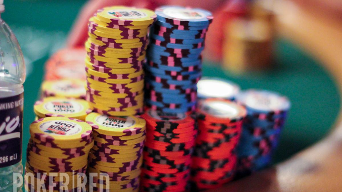 Las mesas de los españoles en la burbuja del Main Event Las mesas de los españoles en la burbuja del Main Event