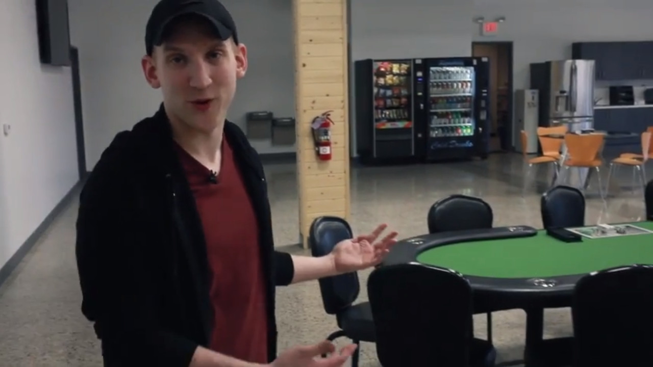 Jason Somerville ficha por Ultimate Poker Jason Somerville ficha por Ultimate Poker
