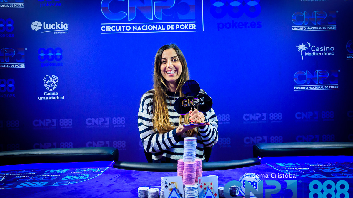 Lucía Navarro gana el CNP 888 Alicante y un premio de 35.000 €