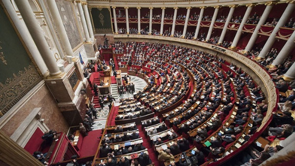 El Parlamento francés aprueba la liquidez compartida