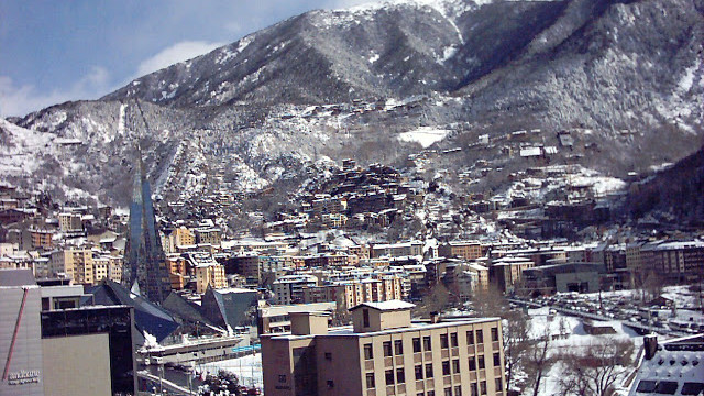 Andorra abrirá un casino en 2014 y promueve su ley del juego