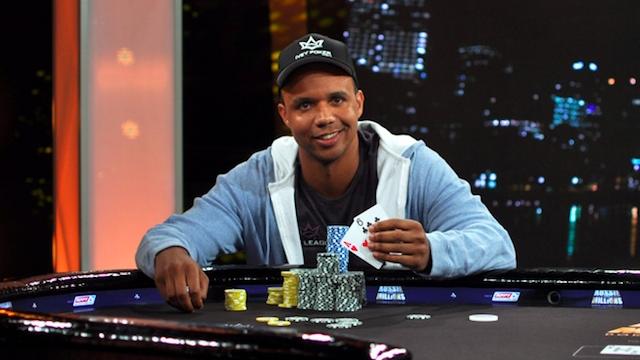 Phil Ivey acalla rumores cobrando el mayor premio de su carrera Phil Ivey acalla rumores cobrando el mayor premio de su carrera