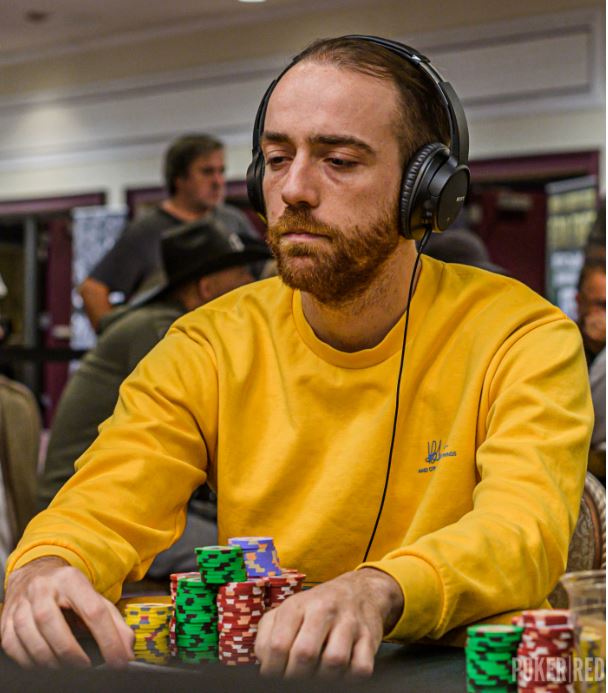 El Paul Giamatti (joven) del poker