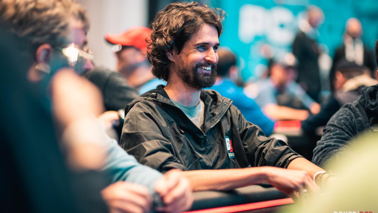 La armada desembarca en el 1B y Sergi Reixach termina la jornada como chip leader