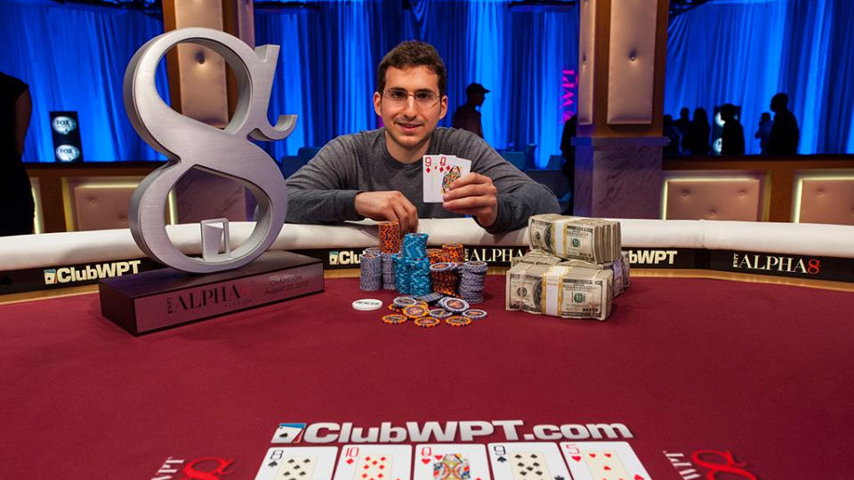 El primer campeón del Alpha8 se llama Steven Silverman