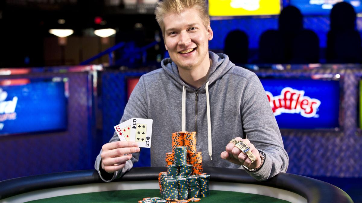 WSOP #26: Andrew Rennhack sube de categoría