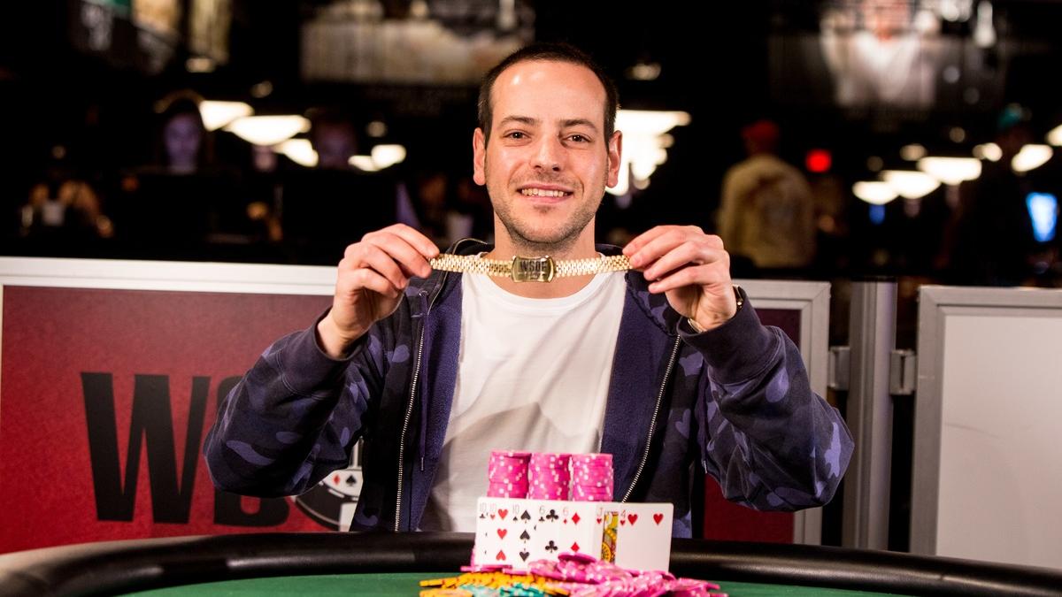 WSOP #34: Eric Buchman ya tiene un brazalete para cada mano