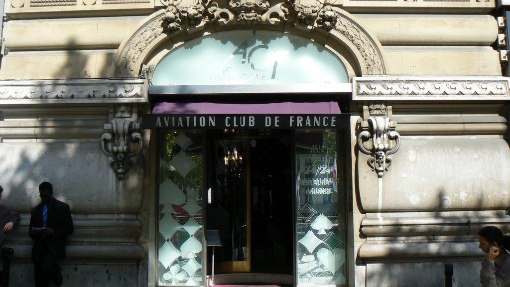 El Aviation Club de Paris, templo del poker europeo, en peligro