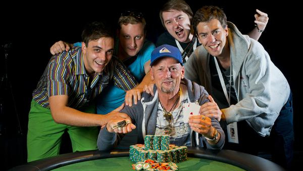 WSOP #56: Teichert se levanta fresco como una rosa y gana fácil WSOP #56: Teichert se levanta fresco como una rosa y gana fácil