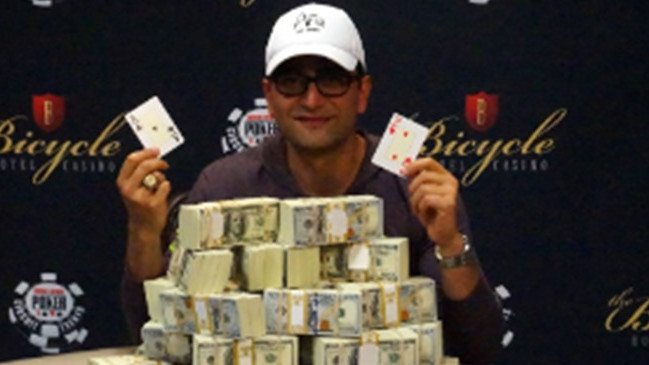 Antonio Esfandiari gana su primer anillo WSOPC por delante de Jamie Gold