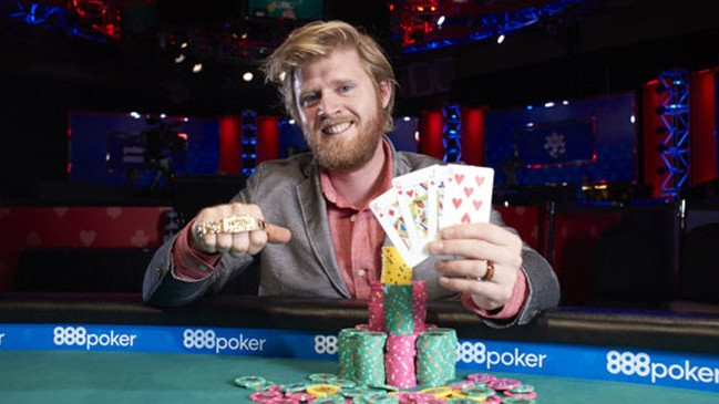 Nathan Gamble ‘surfbum’ logra su segundo brazalete en el Event #6: $600 PLO 6-Max