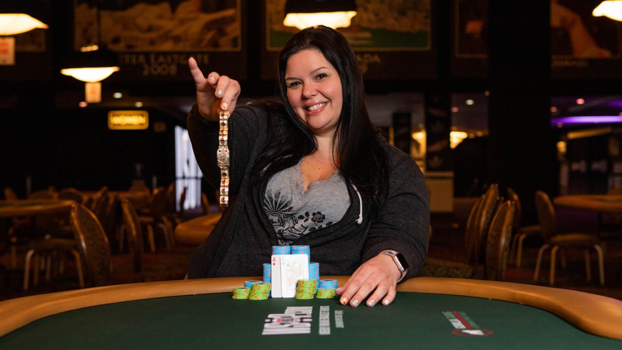 Katie Kopp se lleva el primer brazalete y 65.168$ en el Event #1 Katie Kopp se lleva el primer brazalete y 65.168$ en el Event #1