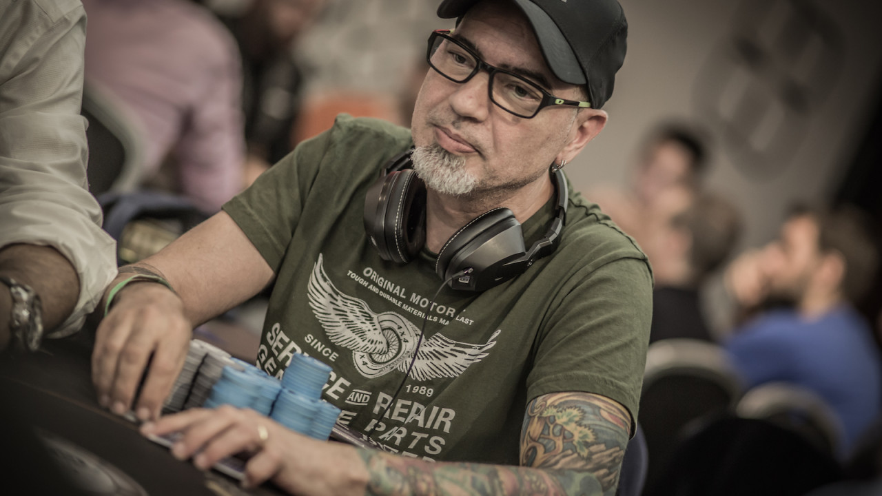 Alex Piñeiro se mantiene líder de cara al definitivo día 3 Alex Piñeiro se mantiene líder de cara al definitivo día 3