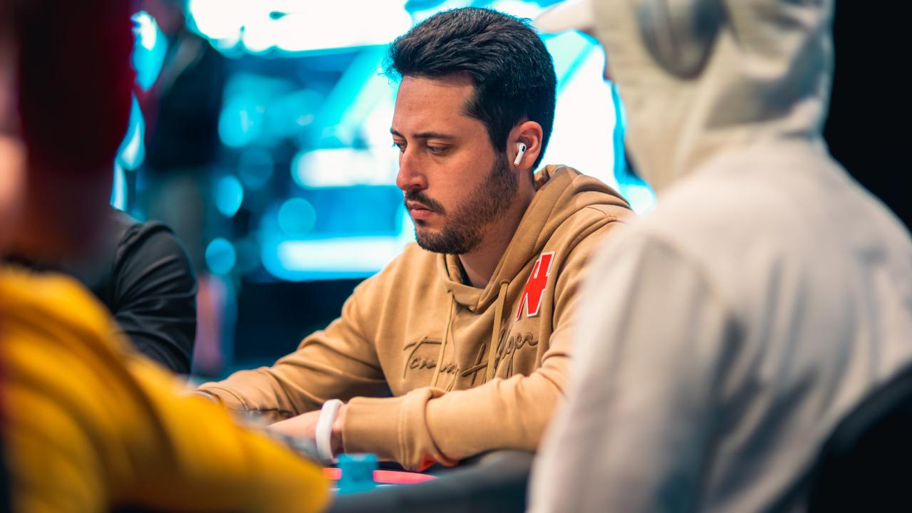 Adrián Mateos asalta hoy la FT del Super Million$ con 343.510 $ on top