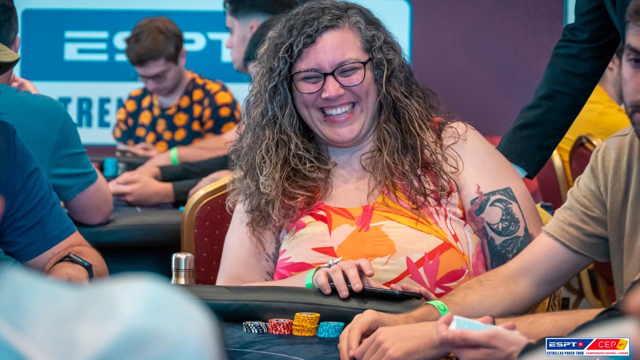 Soraya Estrada y Paula Sánchez lideran a la armada en el Día 1B del Main Event