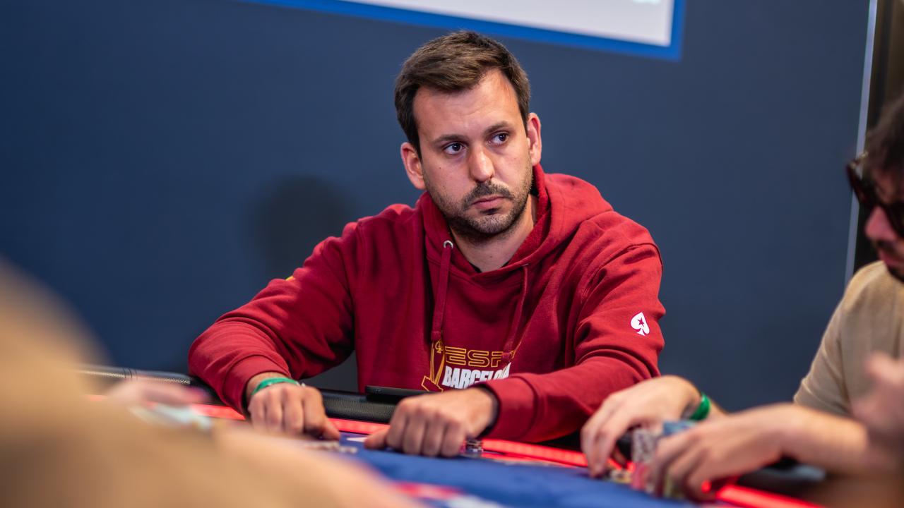 Bernat Capdevila lidera a la roja en el 1A del Main Event Bernat Capdevila lidera a la roja en el 1A del Main Event