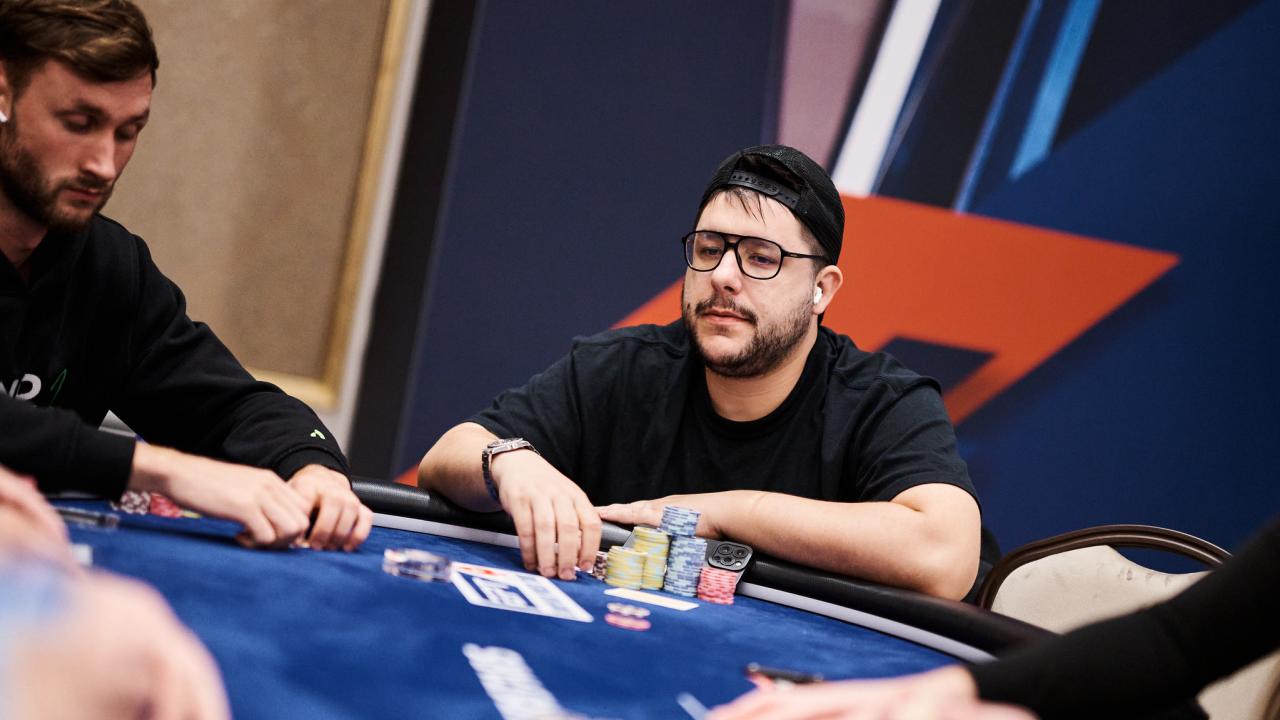 13 españoles avanzan al Día 2 del Main Event 13 españoles avanzan al Día 2 del Main Event