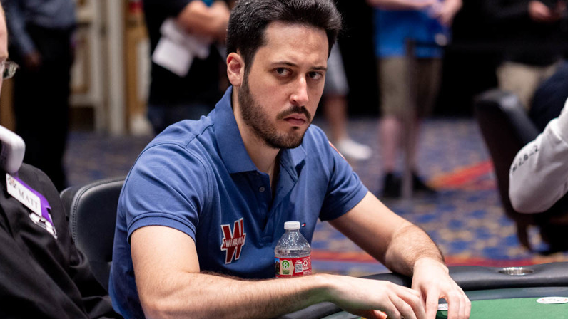 Adrián Mateos peleará hoy por su quinto brazalete de las WSOP