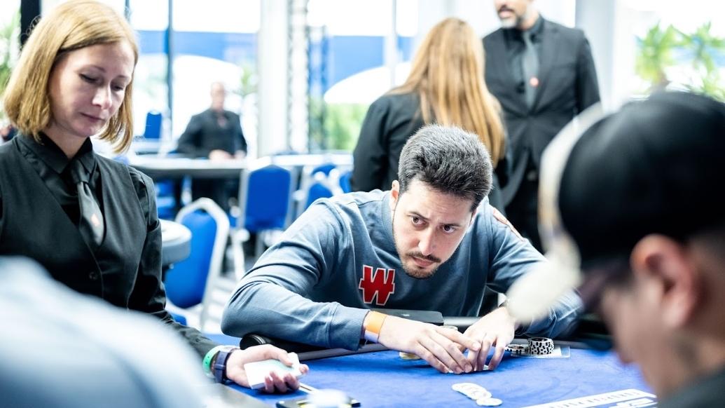 Adrián Mateos se cuela en la Mesa Final del 100K€ Super High Roller