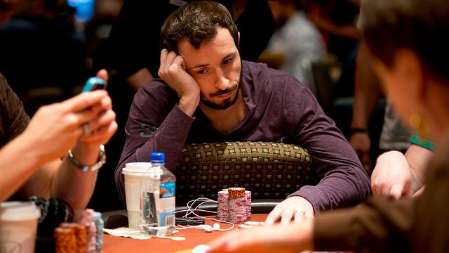 Brian Rast también sale del Bellagio con más de un millón en el bolsillo