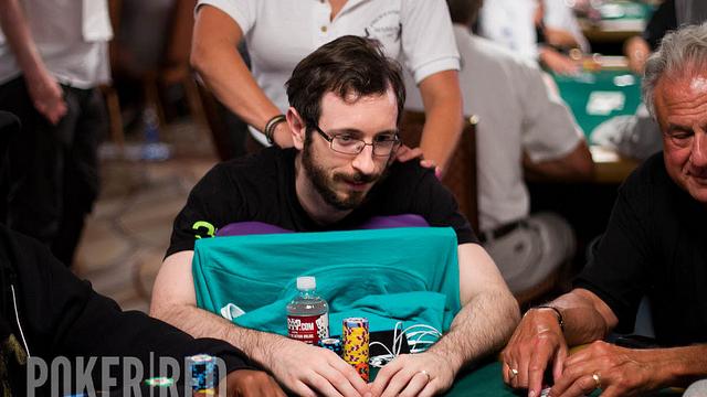 Día 1B: 195 jugadores y 324 en total, ¿éxito o fracaso? Día 1B: 195 jugadores y 324 en total, ¿éxito o fracaso?