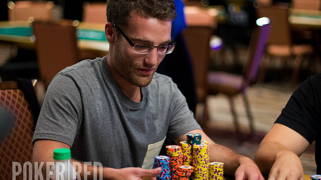 Mario Sánchez se prepara para el inicio de las WCOOP en el Bigger 109 Mario Sánchez se prepara para el inicio de las WCOOP en el Bigger 109