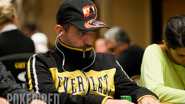 Raúl Páez nos hizo soñar con un brazalete en una jornada de WCOOP que iba a ser de transición Raúl Páez nos hizo soñar con un brazalete en una jornada de WCOOP que iba a ser de transición