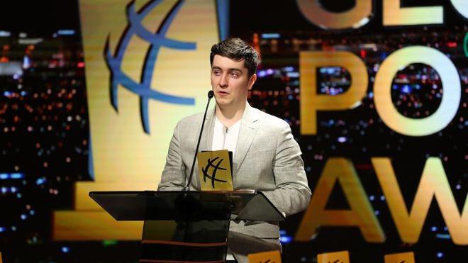 Ali Imsirovic se lleva el premio a jugador revelación en los Global Poker Awards