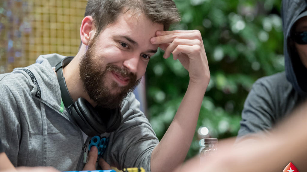 David Laka se mete en el día 4 del Main Event ACOP ya en premios