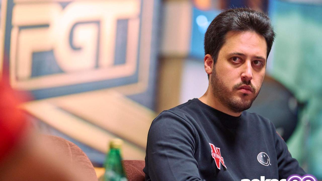 Adrián Mateos no logra superar el Día 1 de la Super High Roller Bowl Adrián Mateos no logra superar el Día 1 de la Super High Roller Bowl