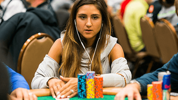 Ana Márquez termina su relación con 888Poker