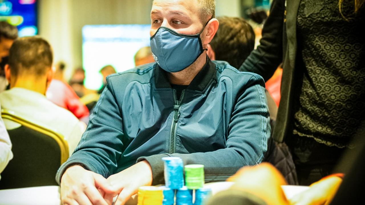 Andrei Gyongy, chipleader Día 1E con 774.000 puntos. Andrei Gyongy, chipleader Día 1E con 774.000 puntos.