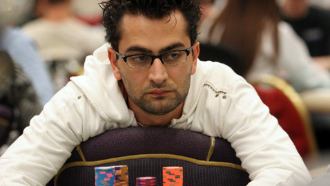 Antonio Esfandiari, protagonista del episodio 2 de la séptima temporada de High Stakes Poker