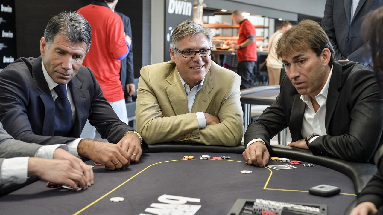 Rafael Martín Vázquez: "El poker engancha" Rafael Martín Vázquez: "El poker engancha"