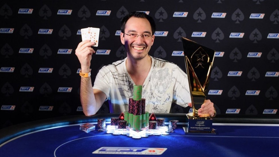 William Kassouf se gasta una pasta en su foto de campeón