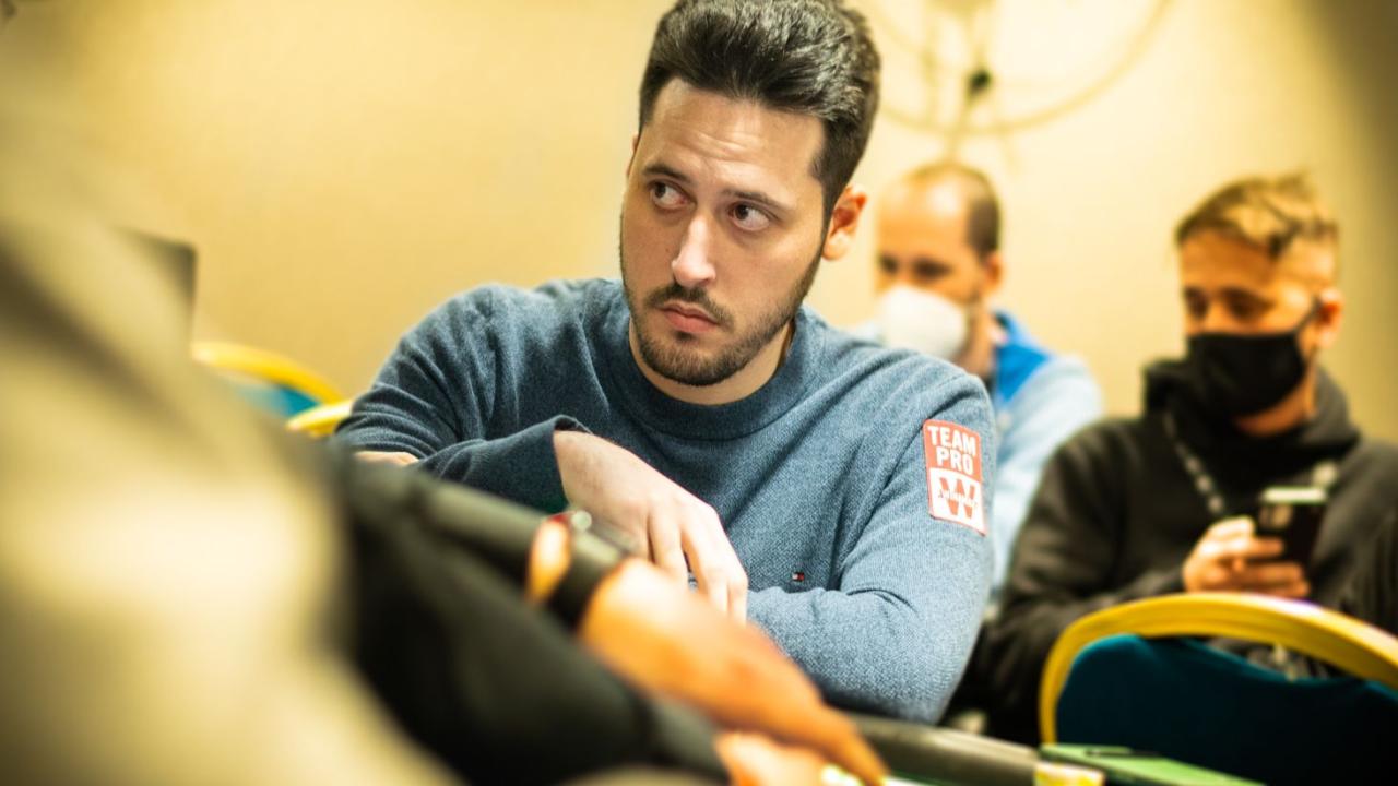 Adrián Mateos lidera el Día Final del €50k Super High Roller