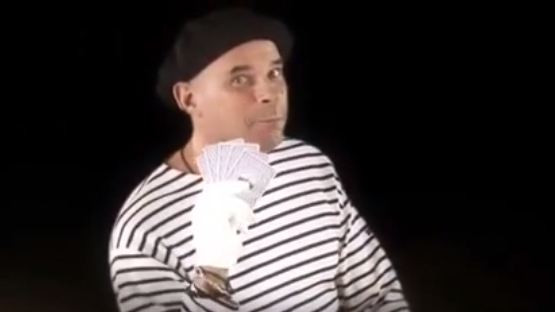 Guy Laliberté, el mimo solidario Guy Laliberté, el mimo solidario