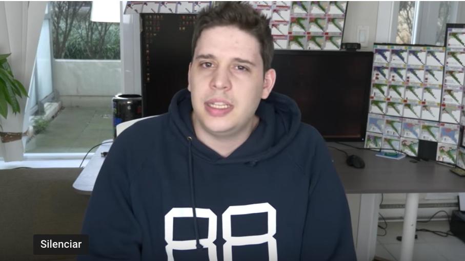 Elías Gutiérrez se somete a las preguntas de sus suscriptores Elías Gutiérrez se somete a las preguntas de sus suscriptores