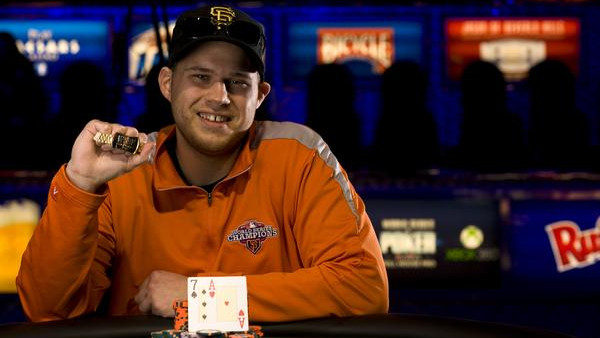 WSOP #30: Chris Dombrowski se impone a 2.108 jugadores