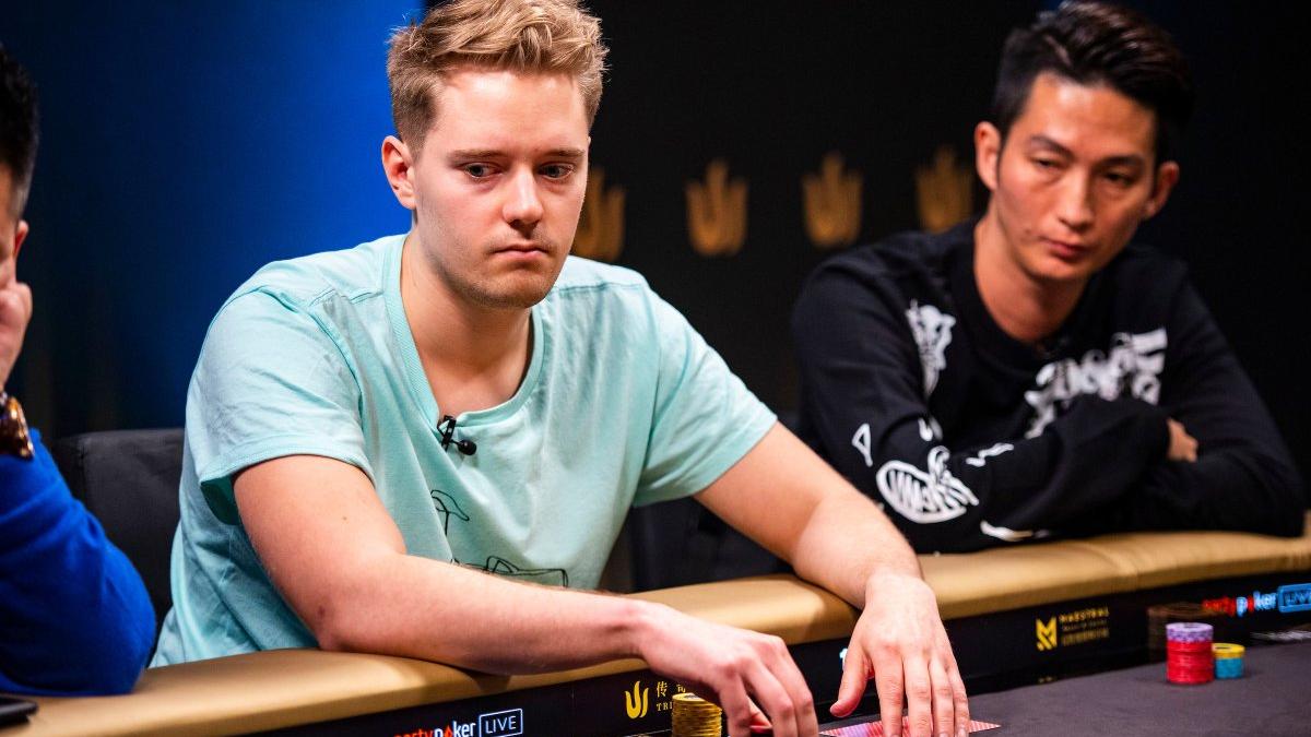 Pauli Äyräs acusa a Linus Loeliger de hacer trampas Pauli Äyräs acusa a Linus Loeliger de hacer trampas