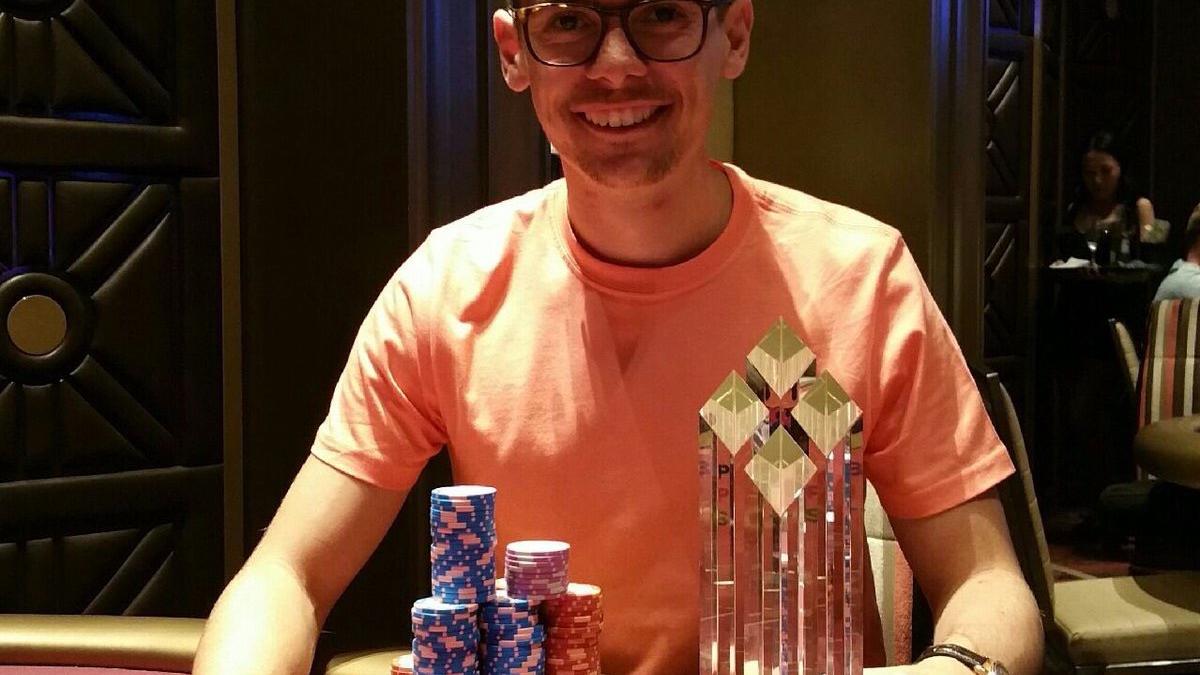 Adrián reparte con Fedor Holz el $50k Super High Roller del Aria