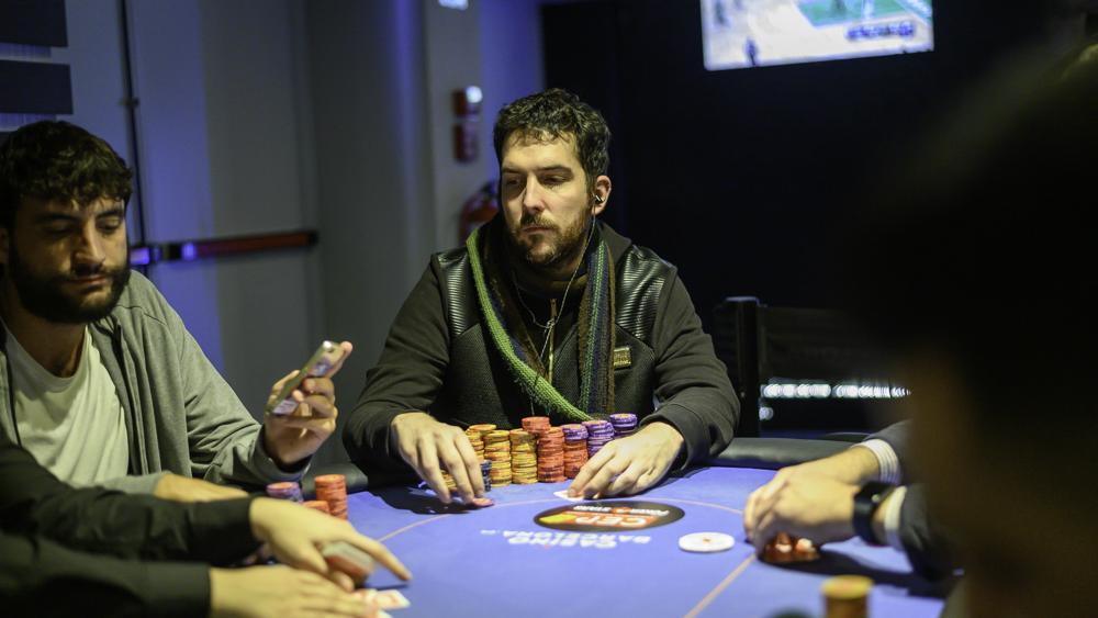 Robert Escribano dominó la segunda jornada del CEP por PokerStars Barcelona 