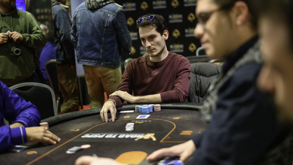 Alejandro Jiménez se hizo con el mejor stack del Día 1b