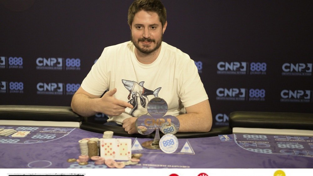 Carlos Sáez Gana el CNP888 Madrid tras pactar en el HU con Adrià Colomina