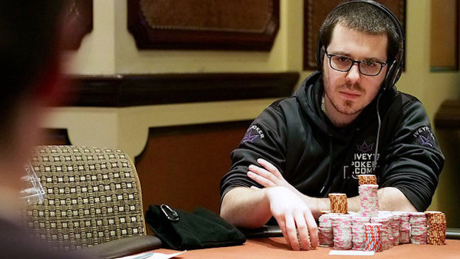 Dan Smith gana el primer High Roller en el que participa Adrián Mateos en Las Vegas