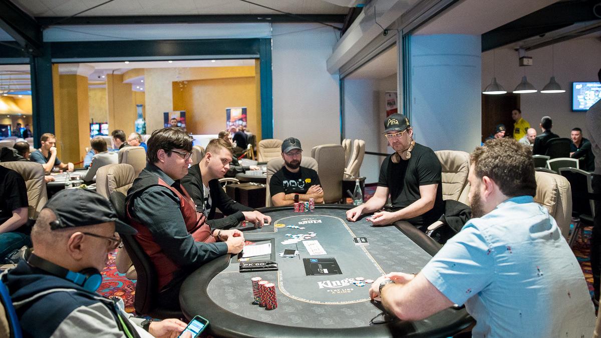 WSOP Europa: Hellmuth y Negreanu van por el Brazalete del Evento #10 WSOP Europa: Hellmuth y Negreanu van por el Brazalete del Evento #10